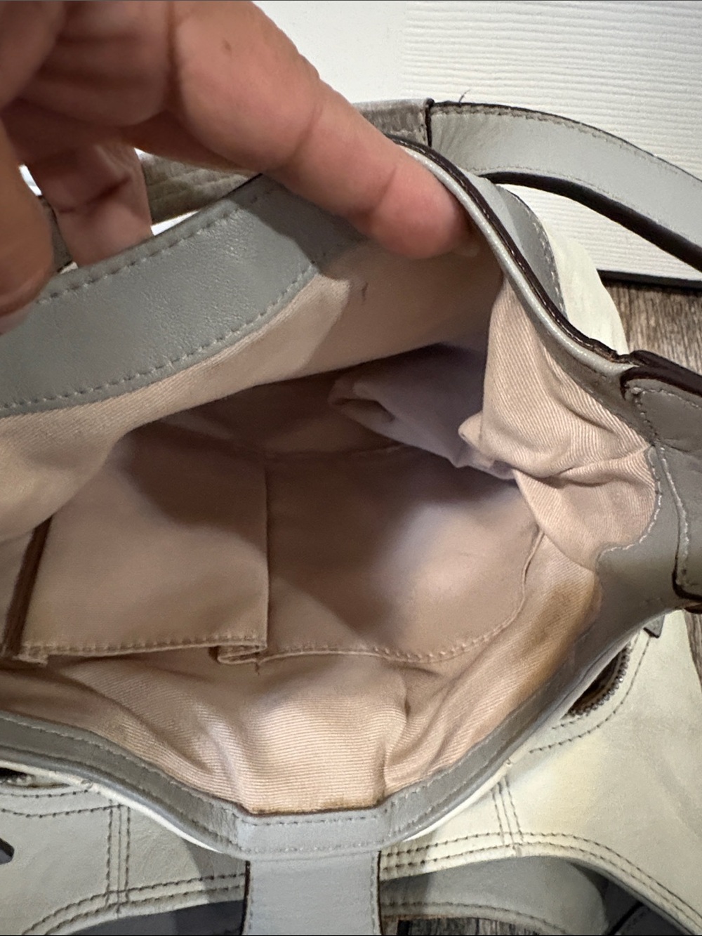 Coach SoHo Lynn Hobo Bag - Picture 9 of 15